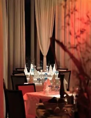 Le Chateau Des Artistes Lägenhet