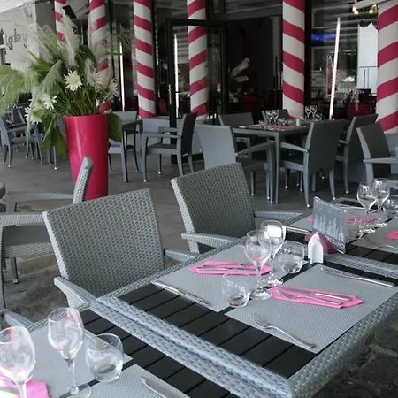 Apartment Le Chateau Des Artistes Cannes